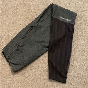 𝅺UNDER Armour Steel Grey Heat Gear Tights sz S